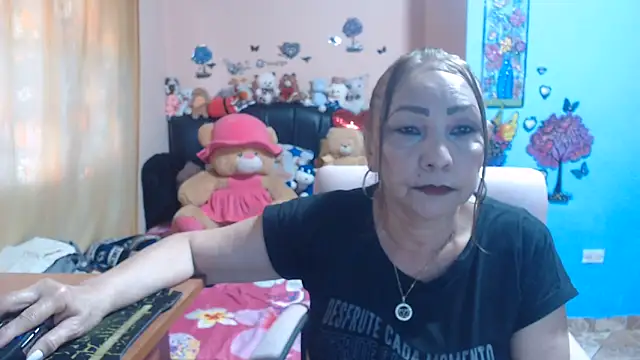 Snapshot of milfeddy_ chatting on 27, 5, 2026 milfeddy online show from 27, 5, 2026