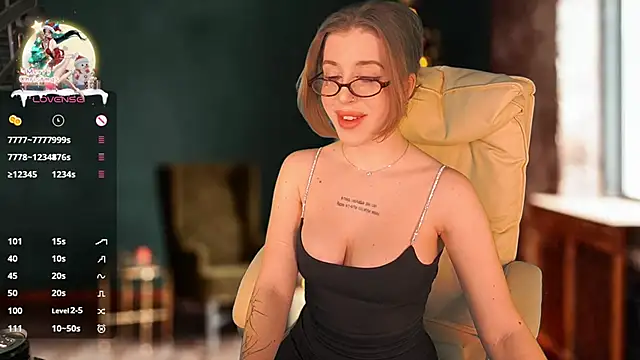 PenellopaRaw online show from 8, 1, 2025