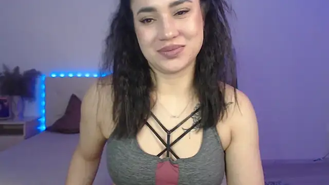 Snapshot of RoxannePure chatting on 17, 2, 2026 RoxannePure online show from 17, 2, 2026