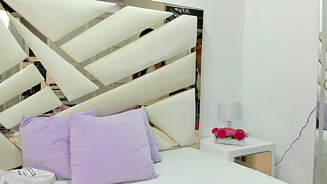 Snapshot of Naughty__Mom chatting on 11, 3, 2025 Naughty Mom online show from 11, 3, 2025