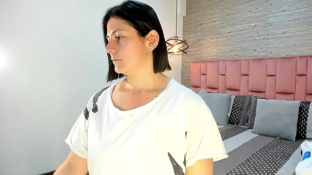 SarahDeyvis online show from 21, 2, 2025