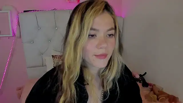 18candys online show from 5, 3, 2026