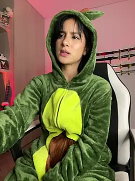 Ale Lewis online show from 7, 12, 2024