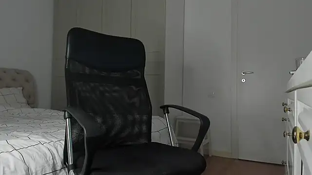 MichaelMasterss online show from 7, 7, 2026
