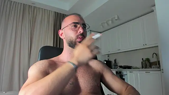 MichaelMasterss online show from 22, 7, 2026