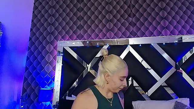 victoriaa lee  online show from 2, 7, 2026