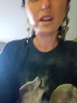 mossy kiss online show from 29, 12, 2024