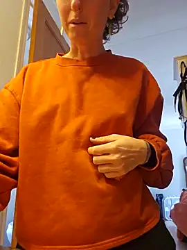 mossy kiss online show from 17, 3, 2025