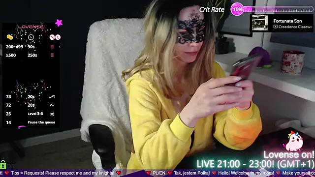 strawberry muffin online show from 1, 1, 2025