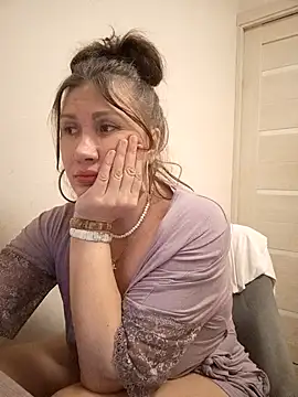 Snapshot of ROXOLANAA_SEXY chatting on 16, 3, 2026 ROXOLANAA SEXY online show from 16, 3, 2026