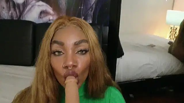 emely brandon online show from 28, 11, 2025