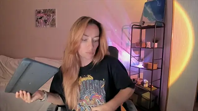 RebeccaMartinez online show from 3, 10, 2025