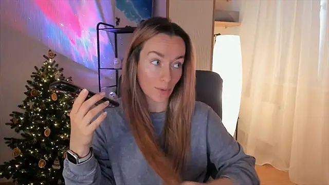 RebeccaMartinez online show from 21, 12, 2025