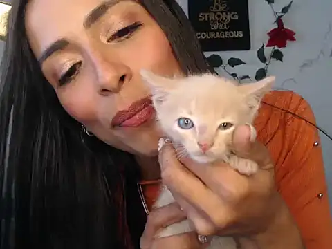 Liamiler01  online show from 12, 12, 2024