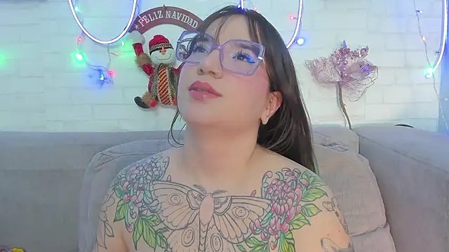 Snapshot of DEVA_BLUE_ chatting on 8, 12, 2024 DEVA BLUE  online show from 8, 12, 2024