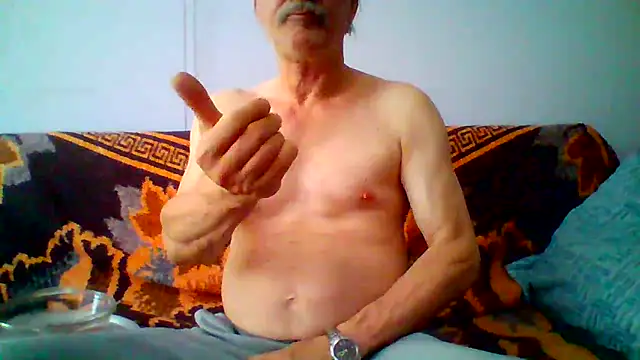 Snapshot of cumloverboyxx69 chatting on 22, 4, 2026 cumloverboyxx69 online show from 22, 4, 2026
