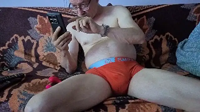 Snapshot of cumloverboyxx69 chatting on 9, 5, 2026 cumloverboyxx69 online show from 9, 5, 2026