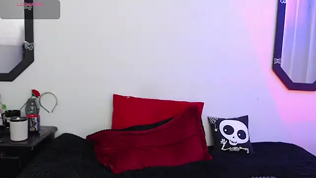 Amy Aloqua online show from 4, 10, 2025