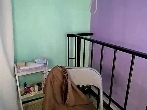 katie white online show from 26, 3, 2026