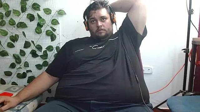 Snapshot of altairstudiosvip_ chatting on 6, 2, 2025 altairstudiosvip  online show from 6, 2, 2025