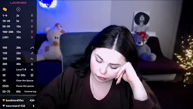 Emily Mo online show from 9, 1, 2025