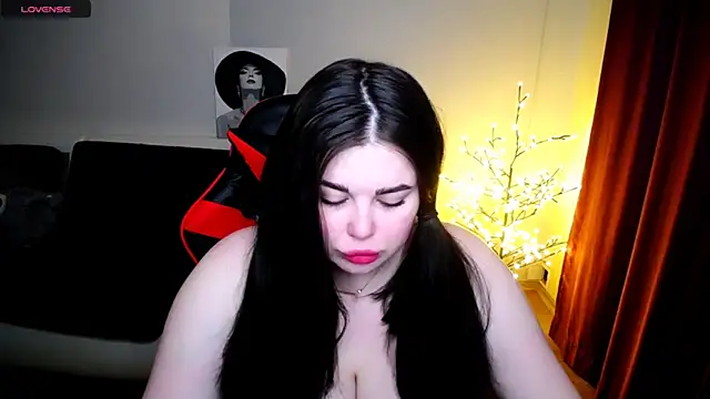 Emily Mo online show from 28, 1, 2025