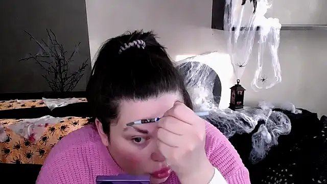 Emily Mo online show from 30, 10, 2025