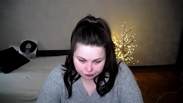 Emily Mo online show from 9, 4, 2026