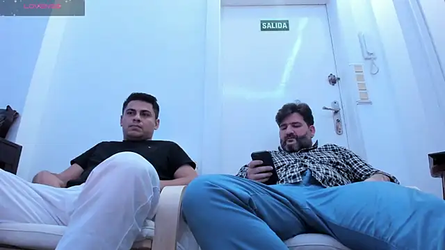 Snapshot of Maxi_TheBigDaddy chatting on 26, 12, 2024 Maxi TheBigDaddy online show from 26, 12, 2024