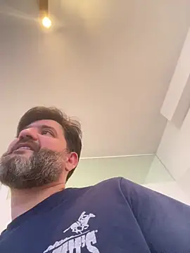 Snapshot of Maxi_TheBigDaddy chatting on 1, 1, 2025 Maxi TheBigDaddy online show from 1, 1, 2025