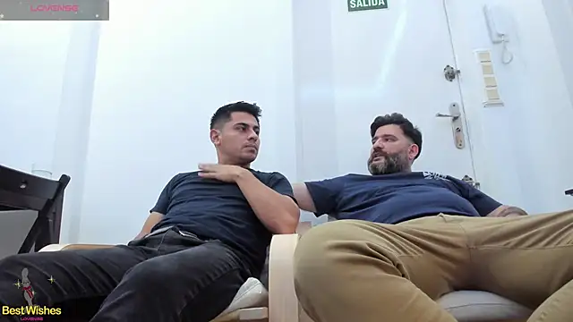 Snapshot of Maxi_TheBigDaddy chatting on 3, 1, 2025 Maxi TheBigDaddy online show from 3, 1, 2025