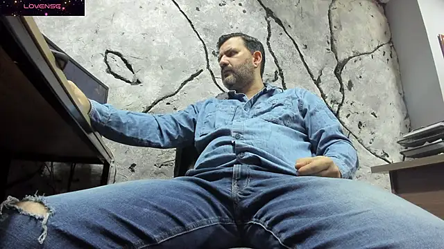 Snapshot of Maxi_TheBigDaddy chatting on 16, 9, 2025 Maxi TheBigDaddy online show from 16, 9, 2025