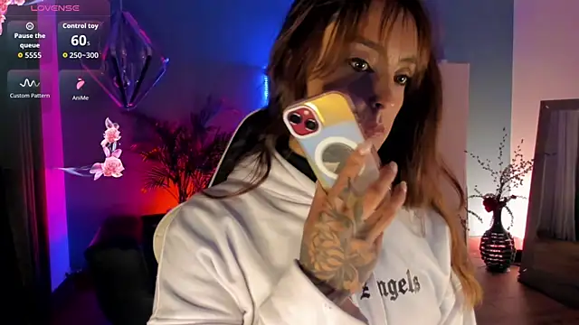 Snapshot of Megan_inked chatting on 26, 6, 2026 Megan inked online show from 26, 6, 2026