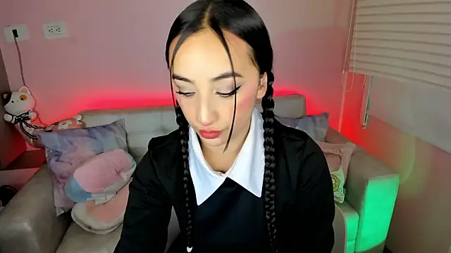 tinysara online show from 22, 5, 2026