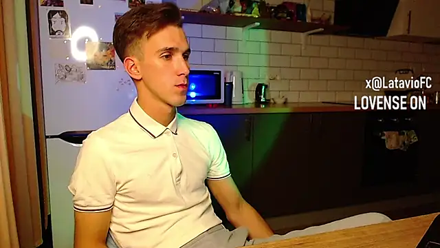 Midnighter  online show from 18, 9, 2025