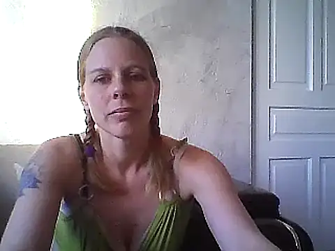 Snapshot of WildScorpio86 chatting on 2, 3, 2025 WildScorpio86 online show from 2, 3, 2025