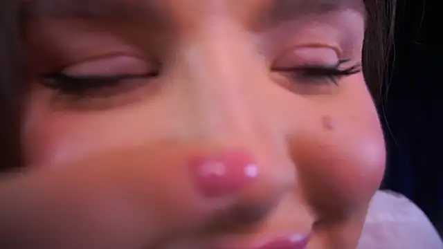 CuteAmberr online show from 8, 3, 2025