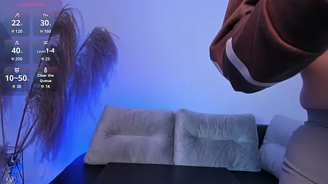 charlottewhitte online show from 18, 12, 2025