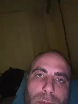 mustican422 online show from 28, 1, 2025