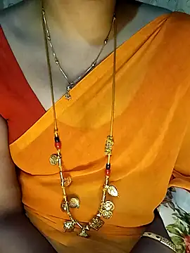 Snapshot of tuttifrutti17 chatting on 6, 12, 2024 tuttifrutti17 online show from 6, 12, 2024