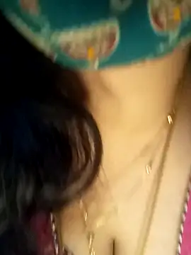 Snapshot of tuttifrutti17 chatting on 12, 1, 2025 tuttifrutti17 online show from 12, 1, 2025