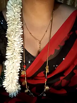 Snapshot of tuttifrutti17 chatting on 21, 2, 2025 tuttifrutti17 online show from 21, 2, 2025