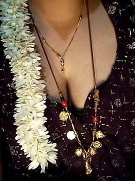 Snapshot of tuttifrutti17 chatting on 16, 3, 2025 tuttifrutti17 online show from 16, 3, 2025