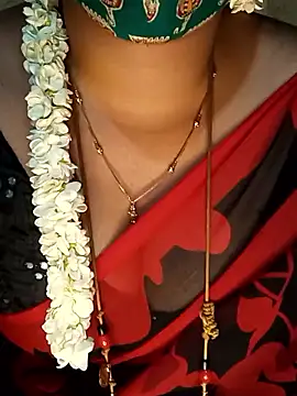 Snapshot of tuttifrutti17 chatting on 16, 3, 2025 tuttifrutti17 online show from 16, 3, 2025