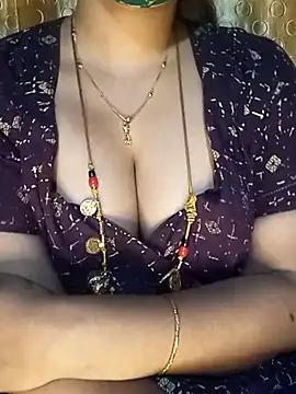 Snapshot of tuttifrutti17 chatting on 22, 3, 2025 tuttifrutti17 online show from 22, 3, 2025