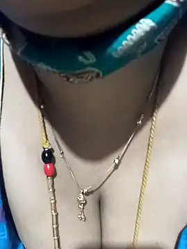 Snapshot of tuttifrutti17 chatting on 25, 9, 2025 tuttifrutti17 online show from 25, 9, 2025