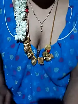 Snapshot of tuttifrutti17 chatting on 29, 9, 2025 tuttifrutti17 online show from 29, 9, 2025