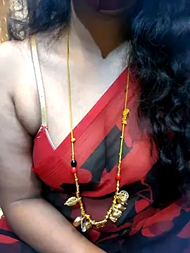 Snapshot of tuttifrutti17 chatting on 10, 2, 2026 tuttifrutti17 online show from 10, 2, 2026