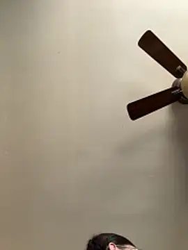 QueenNuttCollector online show from 10, 3, 2026