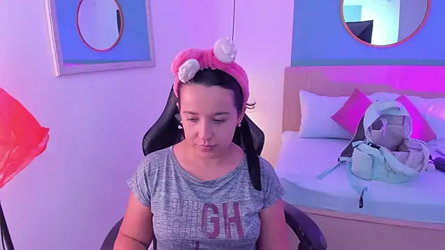 izaro22 online show from 10, 9, 2025